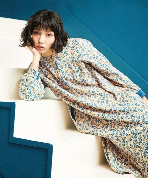 Jocomomola(ホコモモラ)の「Los molinos de vient フラワープリントワンピース(ワンピース・レディース・ライラック/オレンジ・40)」の3枚目の写真