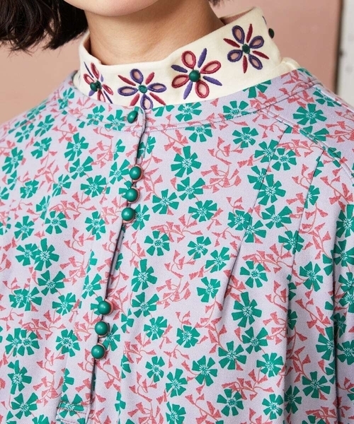 Jocomomola(ホコモモラ)の「Los molinos de vient フラワープリントワンピース(ワンピース・レディース・ライラック/オレンジ・40)」の14枚目の写真