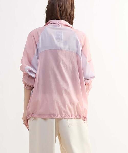 CONVERSE TOKYO(コンバーストウキョウ)の「STAR★ PATCH SHEER BLOUSON(ブルゾン・レディース・サックスブルー/ピンク/ベージュ・FREE)」の10枚目の写真
