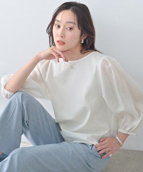 UNTITLED(アンタイトル)の「【洗える/袖シアー】ポンチ袖ボリュームトップス(Tシャツ/カットソー・レディース・ブラック/グレー/オフホワイト・50/48/44/04/02/00)」の4枚目の写真