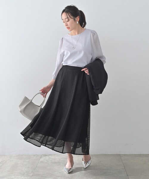 UNTITLED(アンタイトル)の「【洗える/袖シアー】ポンチ袖ボリュームトップス(Tシャツ/カットソー・レディース・ブラック/グレー/オフホワイト・50/48/44/04/02/00)」の11枚目の写真