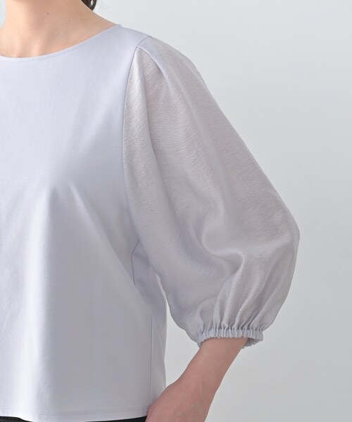 UNTITLED(アンタイトル)の「【洗える/袖シアー】ポンチ袖ボリュームトップス(Tシャツ/カットソー・レディース・ブラック/グレー/オフホワイト・50/48/44/04/02/00)」の22枚目の写真