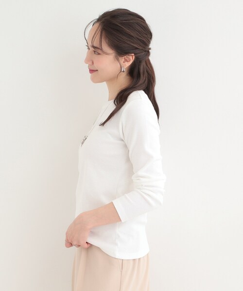 SHOO・LA・RUE(シューラルー)の「ベーシック テレコクルーネックインナー(Tシャツ/カットソー・レディース・ブラック/ホワイト・04/01/02/03)」の4枚目の写真