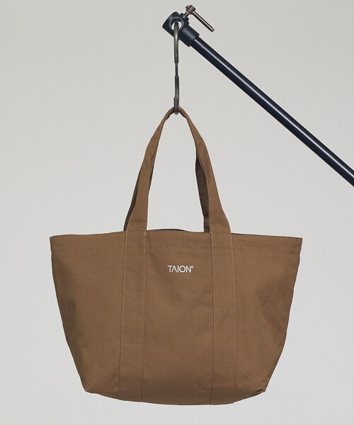 Rouge vif la cle(ルージュヴィフラクレ)の「【TAION /タイオン】TOTE BAG-M/トートバッグM/バッグ/リバーシブル【WEB限定】(トートバッグ・レディース・ブラック/ブラウン/ベージュ・フリー)」の2枚目の写真