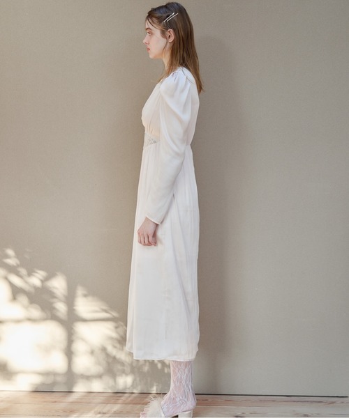 etre loin(エトルワン)の「Tulip embroidered dress(ドレス・レディース・ブラック/ホワイト/ピンクベージュ・M)」の11枚目の写真