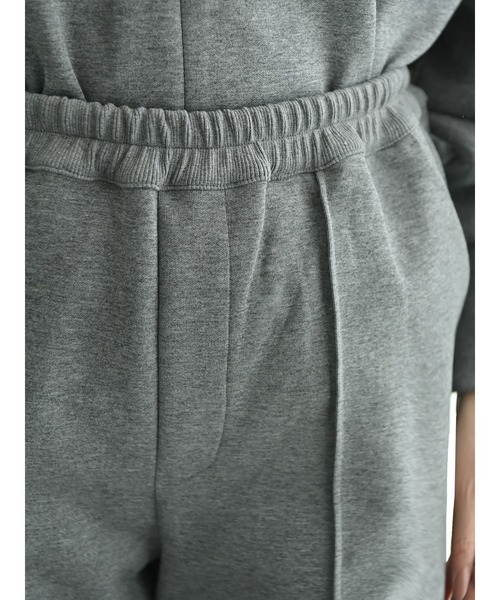 Brown&Street(ブラウンアンドストリート)の「センターシームポンチパンツ(スウェットパンツ・レディース・ブラック/ヘザーグレー・FREE)」の9枚目の写真