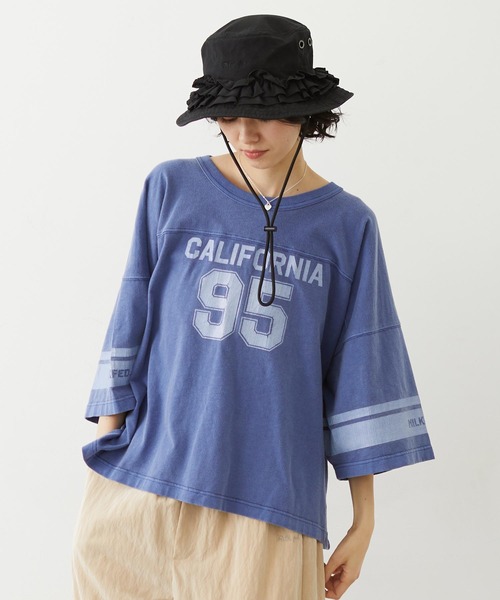 MILKFED.(ミルクフェド)の「95 FOOTBALL TEE(Tシャツ/カットソー・レディース・オレンジ/ネイビー/グリーン・ONE SIZE)」の1枚目の写真