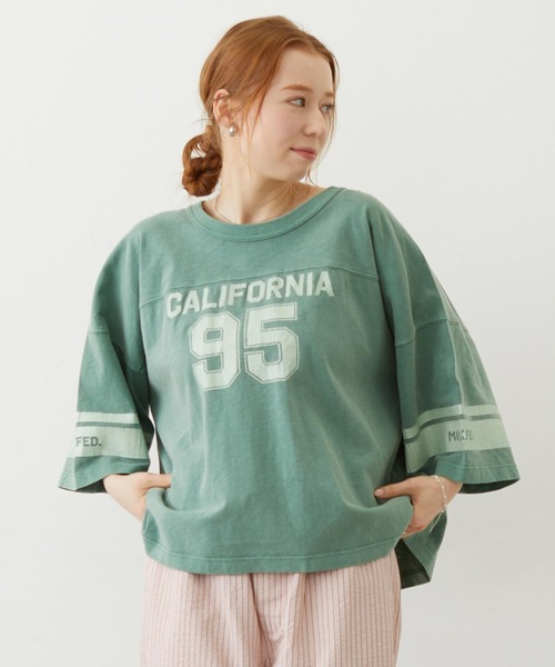 MILKFED.(ミルクフェド)の「95 FOOTBALL TEE(Tシャツ/カットソー・レディース・オレンジ/ネイビー/グリーン・ONE SIZE)」の2枚目の写真