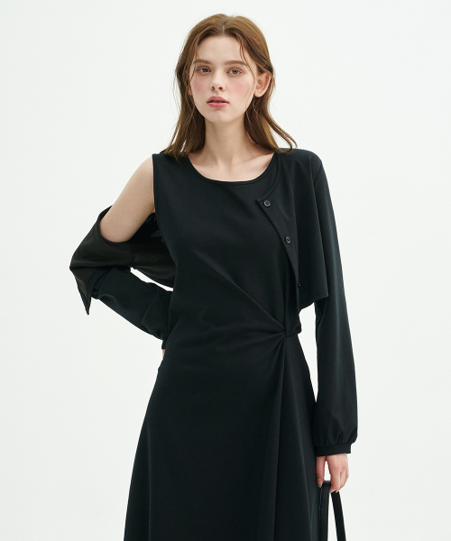 MICANE（ミケーネ）の「アイラツイストディテールスリーブレスドレス-カーディガンセットアップ（ワンピース・レディース・ブラック・LARGE/X-LARGE/X-SMALL/SMALL/MEDIUM）」の4枚目の写真