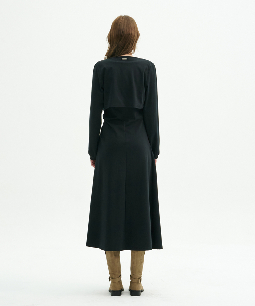 MICANE（ミケーネ）の「アイラツイストディテールスリーブレスドレス-カーディガンセットアップ（ワンピース・レディース・ブラック・LARGE/X-LARGE/X-SMALL/SMALL/MEDIUM）」の6枚目の写真