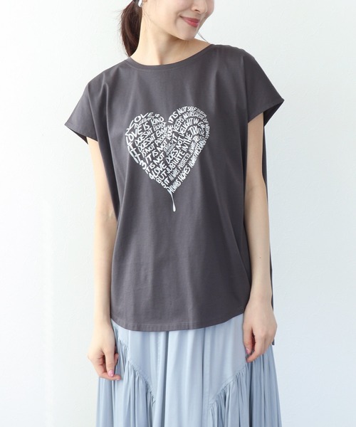 Jines（ジネス）の「ハートロゴTシャツ（Tシャツ/カットソー・レディース・チャコールグレー/ホワイト・38）」の2枚目の写真