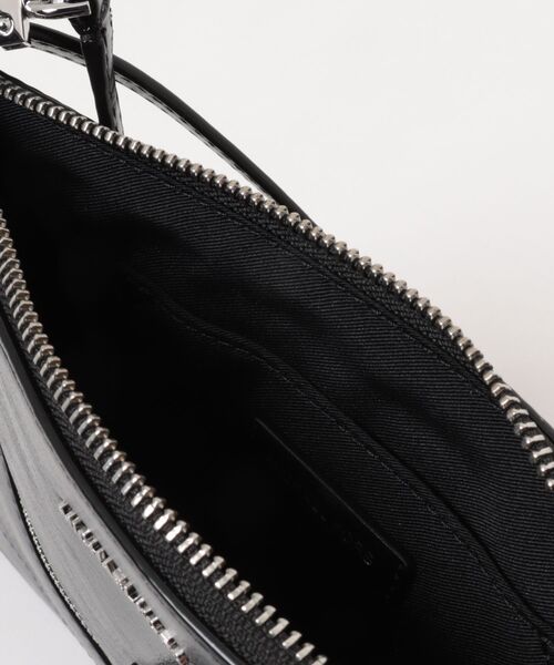 MICHAEL KORS（マイケルコース）の「JET SET コンバーチブル ジップ リストレット ラージ（クラッチバッグ・レディース・ブラック・FREE）」の7枚目の写真
