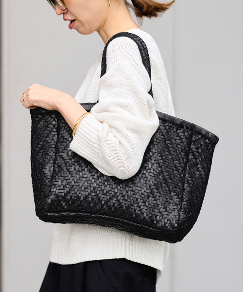 FRAMeWORK（フレームワーク）の「THE BAGMATI ダイヤ編み柄TOTEバック（トートバッグ・レディース・ウッド/ブラック・FREE）」の17枚目の写真
