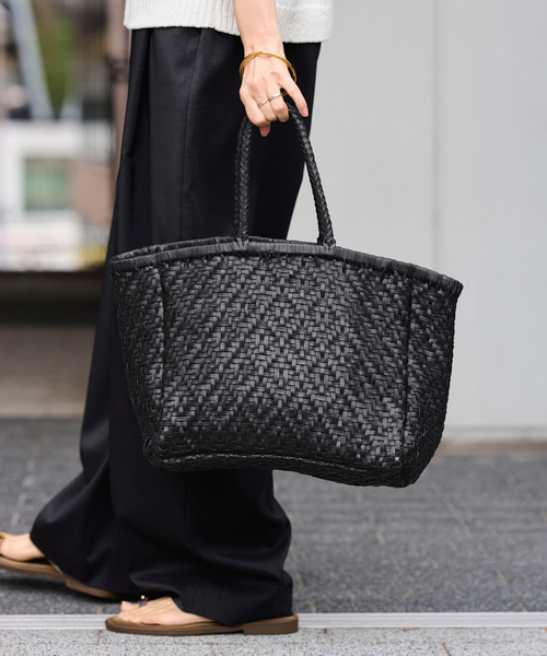 FRAMeWORK（フレームワーク）の「THE BAGMATI ダイヤ編み柄TOTEバック（トートバッグ・レディース・ウッド/ブラック・FREE）」の19枚目の写真