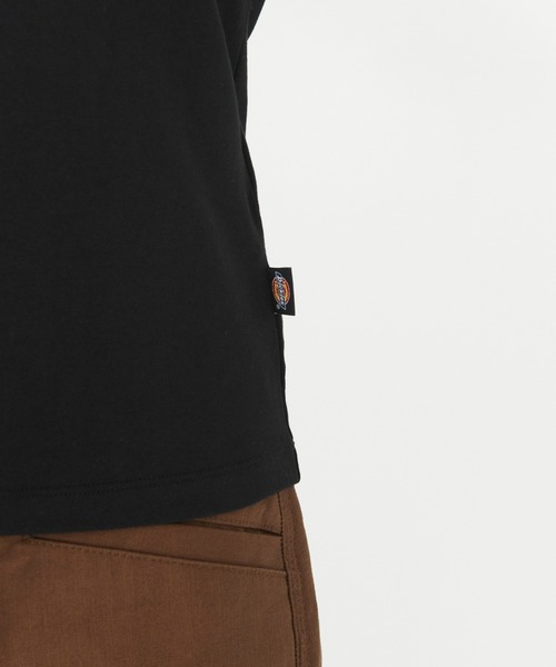 Dickies（ディッキーズ）の「Dickies/ディッキーズ グラフィックTシャツ 半袖/ブランドロゴTシャツ/ロゴT（Tシャツ/カットソー・レディース・レッド/ホワイト/ブラック・X-SMALL/MEDIUM/SMALL）」の17枚目の写真