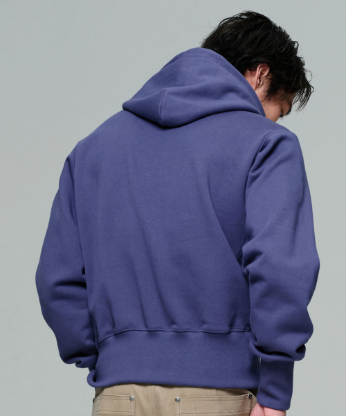 ERA(エラ)の「UNISEX ERA HEAVY HOODIE - INK NAVY(パーカー・レディース・ネイビー・LARGE/MEDIUM/SMALL)」の3枚目の写真