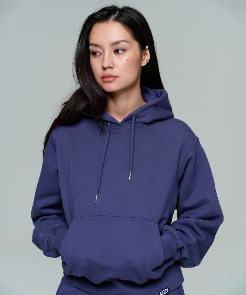 ERA(エラ)の「UNISEX ERA HEAVY HOODIE - INK NAVY(パーカー・レディース・ネイビー・LARGE/MEDIUM/SMALL)」の6枚目の写真