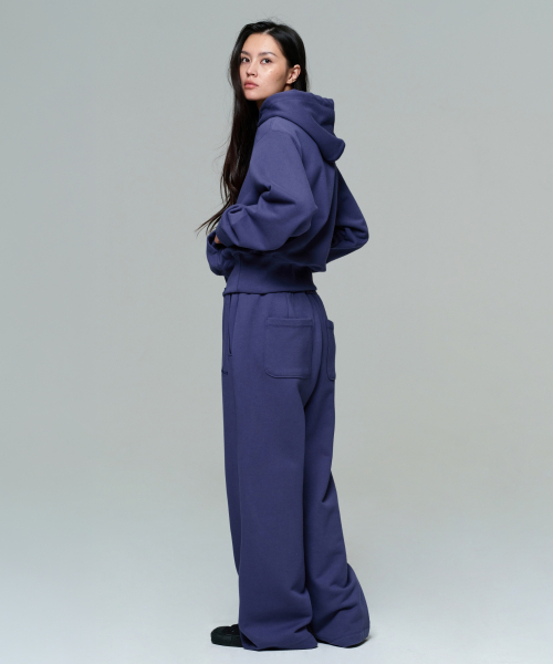 ERA(エラ)の「UNISEX ERA HEAVY HOODIE - INK NAVY(パーカー・レディース・ネイビー・LARGE/MEDIUM/SMALL)」の10枚目の写真