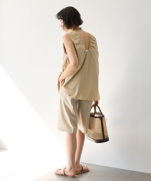 BABYLONE(バビロン)の「【多機能素材】撥水Vネックギャザーブラウス(シャツ/ブラウス・レディース・ベージュ/ブラック/ホワイト・フリー)」の18枚目の写真