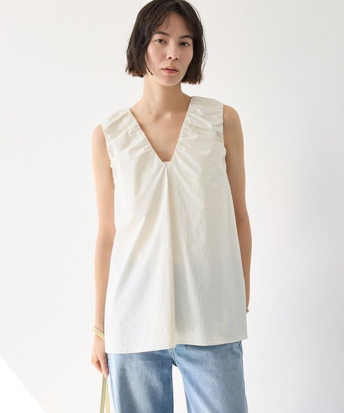 BABYLONE(バビロン)の「【多機能素材】撥水Vネックギャザーブラウス(シャツ/ブラウス・レディース・ベージュ/ブラック/ホワイト・フリー)」の19枚目の写真