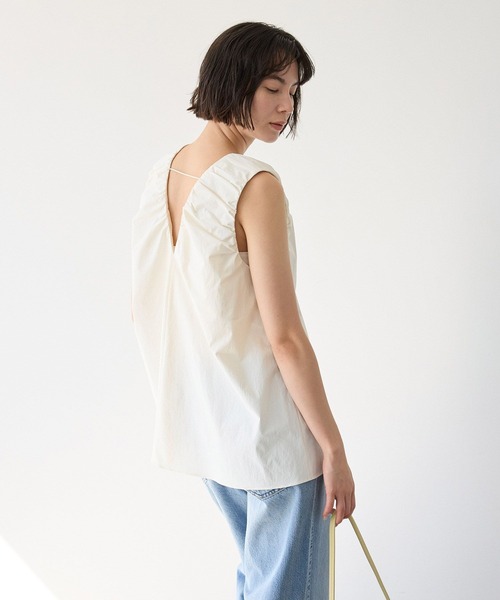 BABYLONE(バビロン)の「【多機能素材】撥水Vネックギャザーブラウス(シャツ/ブラウス・レディース・ベージュ/ブラック/ホワイト・フリー)」の22枚目の写真