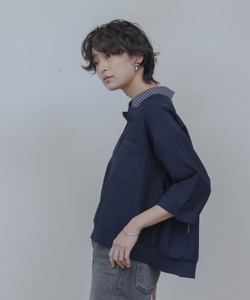 Eimee Law（エイミーロウ）の「シャツレイヤードニットトップス（ニット/セーター・レディース・ダークネイビー/アイボリー/ベージュ・FREE）」の8枚目の写真