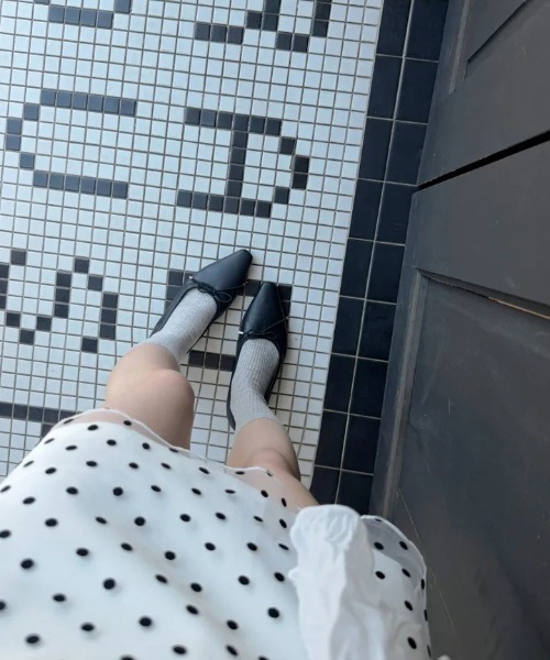 gossip!ロサンゼルス(ゴシップロサンゼルス)の「スカートドットIラインスカート【 韓国風・Y2K 】(スカート・レディース・ホワイト・L/M/S)」の12枚目の写真