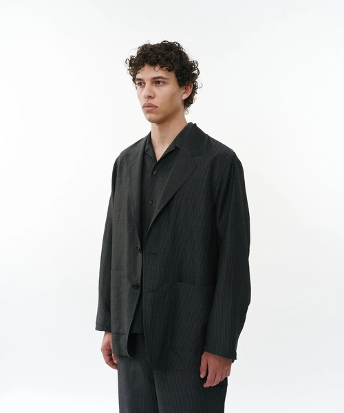 markaware（マーカウェア）の「【marka/マーカ】ウールシルクフェザークロス / ストロールアラウンドジャケット / STROLL AROUND JACKET（テーラードジャケット・メンズ・チャコールグレー/ベージュ・2/1）」の4枚目の写真