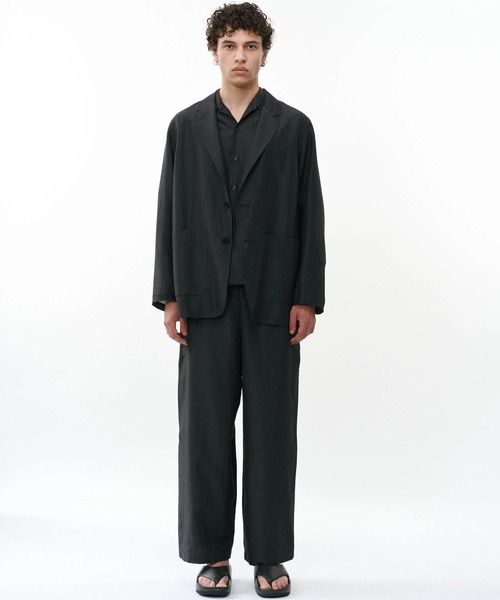 markaware（マーカウェア）の「【marka/マーカ】ウールシルクフェザークロス / ストロールアラウンドジャケット / STROLL AROUND JACKET（テーラードジャケット・メンズ・チャコールグレー/ベージュ・2/1）」の5枚目の写真