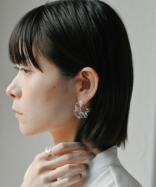 HARIO Lampwork Factory(ハリオランプワークファクトリー)の「ピアス アイシクル ドレープ(ピアス(両耳用)・レディース・クリア・FREE)」の1枚目の写真