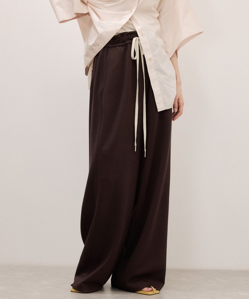 ADAM ET ROPE'(アダムエロペ)の「【サステナブル】UNSEENジャージパンツ(その他パンツ・レディース・ブラック/ピンク/ダークブラウン・36/38)」の2枚目の写真