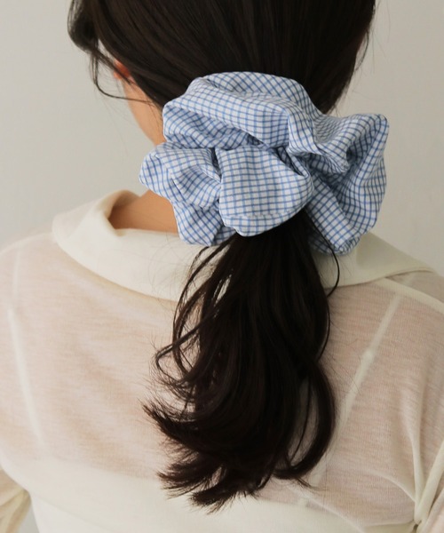 cheriella(シェリエラ)の「【cheriella】ボリュームパターンシュシュ VOLUME PATTERN SCRUNCHIE(シュシュ・レディース・ブルー系その他2/ブルー/ブルー系その他・FREE)」の1枚目の写真