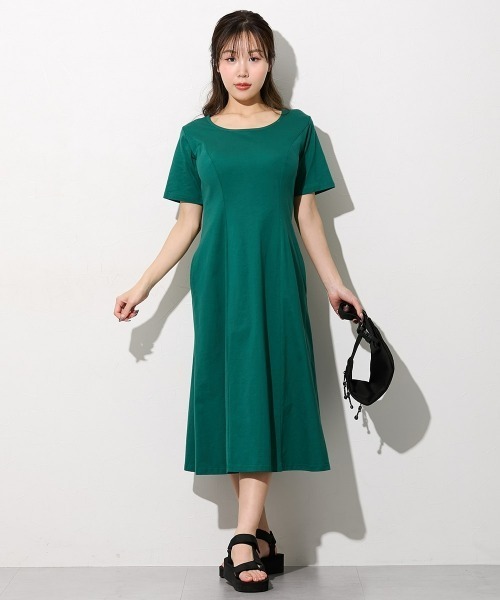 Nissen glamor（ニッセングラマー）の「【大きい胸専用】汗染み防止 半袖 美ラインＴシャツワンピース（ポケット付）（ワンピース・レディース・ダークグリーン/ブラック・L/LL/M）」の2枚目の写真