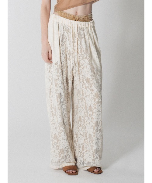 ELCHELE(エルチェレ)の「LACE WIDE PANTS(その他パンツ・レディース・オフホワイト/ブラック/ベビーピンク・36/38)」の2枚目の写真