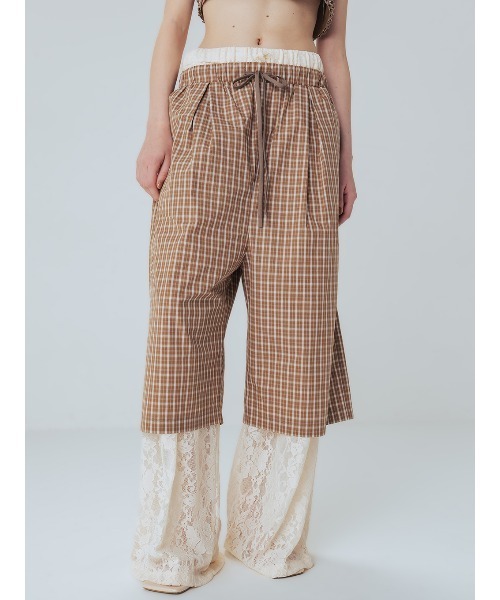 ELCHELE(エルチェレ)の「LACE WIDE PANTS(その他パンツ・レディース・オフホワイト/ブラック/ベビーピンク・36/38)」の8枚目の写真