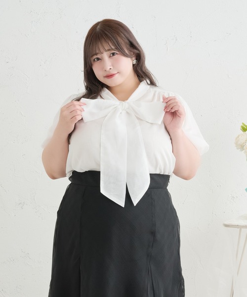 Louiosy(ルオシー)の「【Louiosy】【大きいサイズ】シアーボウタイブラウス(シャツ/ブラウス・レディース・ライトブルー/オフホワイト/ミント/ホワイト系その他・LL/3L/4L)」の5枚目の写真