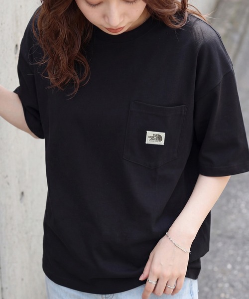 THE NORTH FACE(ザノースフェイス)の「【THE NORTH FACE】胸ポケロゴTシャツ POCKET S/S R/TEE(Tシャツ/カットソー・レディース・ホワイト/ブラック・S/M/L/XL/XXL)」の15枚目の写真