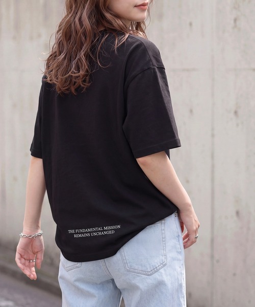 THE NORTH FACE(ザノースフェイス)の「【THE NORTH FACE】胸ポケロゴTシャツ POCKET S/S R/TEE(Tシャツ/カットソー・レディース・ホワイト/ブラック・S/M/L/XL/XXL)」の17枚目の写真