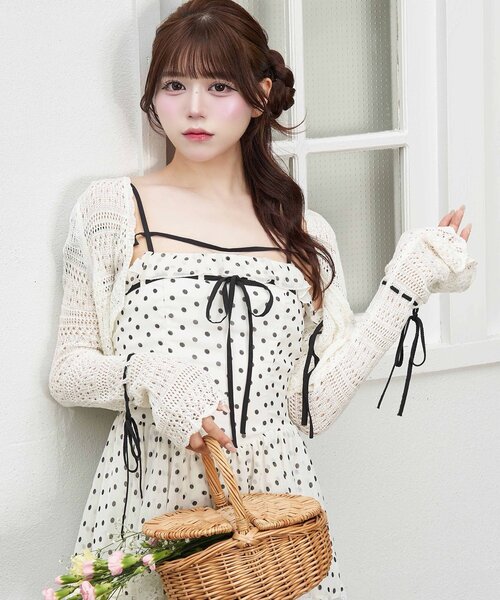 OLIVE des OLIVE（オリーブデオリーブ）の「【Belle Charme】Summer Knit Bolero（カーディガン/ボレロ・レディース・ブラック/ピンク/オフホワイト・FREE）」の2枚目の写真