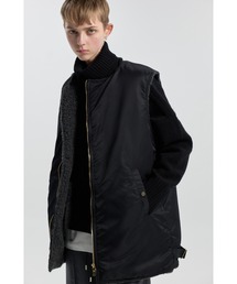 CINOH（チノ）の「REVERSIBLE NYLON BOA GILET（ベスト）」