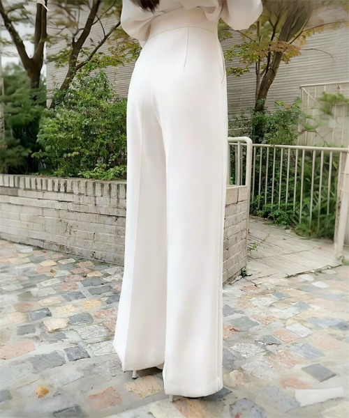 THEODORIC.dy(セオドリックディ)の「ウエストマーク ワイドスラックス(美シルエット設計)(スラックス・レディース・アイボリー・LARGE/MEDIUM/SMALL)」の2枚目の写真