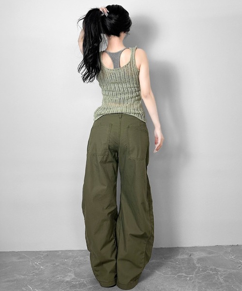 FOLLOWIN(フォロウィン)の「カーブポケットデザインワイドパンツ(カーゴパンツ・レディース・カーキ/グレー・SMALL/LARGE/MEDIUM)」の14枚目の写真
