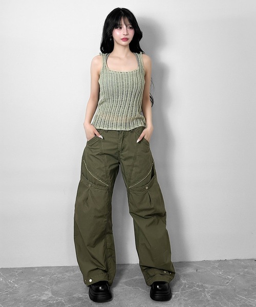 FOLLOWIN(フォロウィン)の「カーブポケットデザインワイドパンツ(カーゴパンツ・レディース・カーキ/グレー・SMALL/LARGE/MEDIUM)」の15枚目の写真