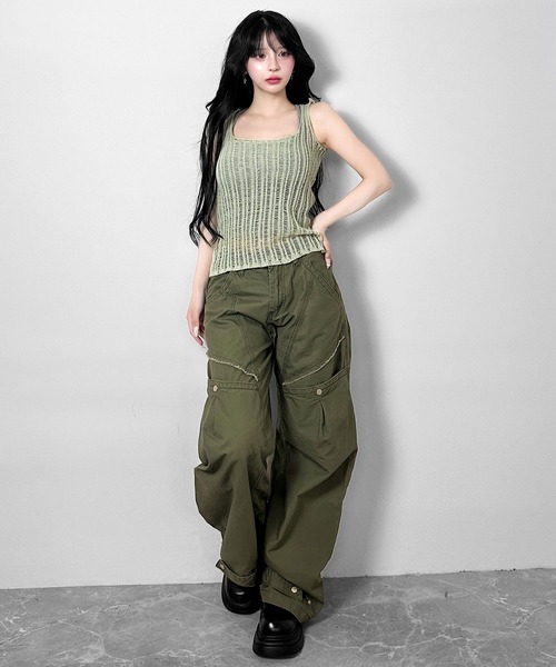 FOLLOWIN(フォロウィン)の「カーブポケットデザインワイドパンツ(カーゴパンツ・レディース・カーキ/グレー・SMALL/LARGE/MEDIUM)」の16枚目の写真