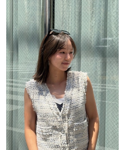 BLUE×PALANG(ブルーパラン)の「AIRY TWEED SLEEVELESS JACKET(ニット/セーター・レディース・ホワイト/グレー・FREE)」の9枚目の写真