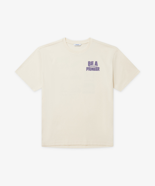 HOLUBAR(ホルバー)の「Backpacking Graphic T Shirt Off White(Tシャツ/カットソー・メンズ・その他・MEDIUM/LARGE/X-LARGE)」の1枚目の写真