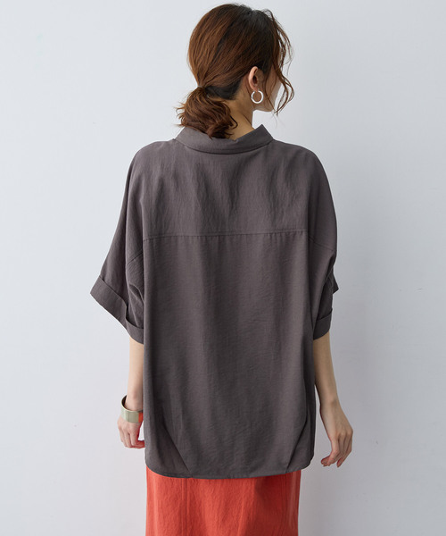 anyfee(エニフィー)の「【anyfee/大きいサイズ】裾ゴム入りイレヘムシャツブルゾン(シャツ/ブラウス・レディース・ベージュ/レンガ/チャコール・LL/4L/5L/3L)」の17枚目の写真