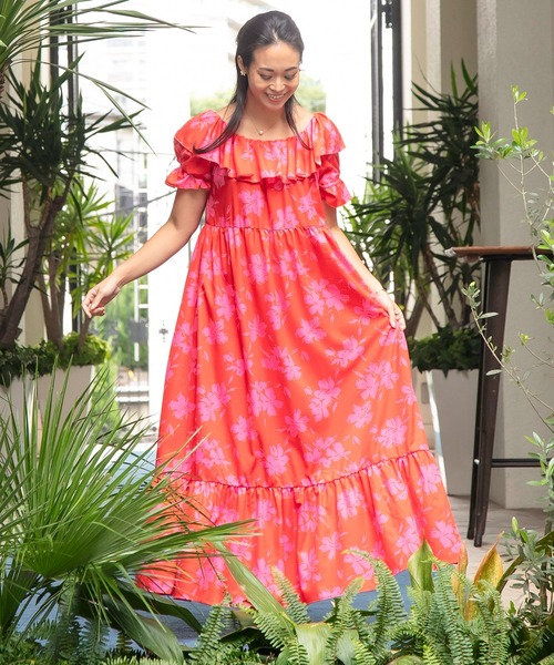 Maunaloa(マウナロア)の「【Maunaloa】クラシカルムームーワンピース(ワンピース・レディース・レッド/ターコイズブルー/ピンク・FREE)」の3枚目の写真