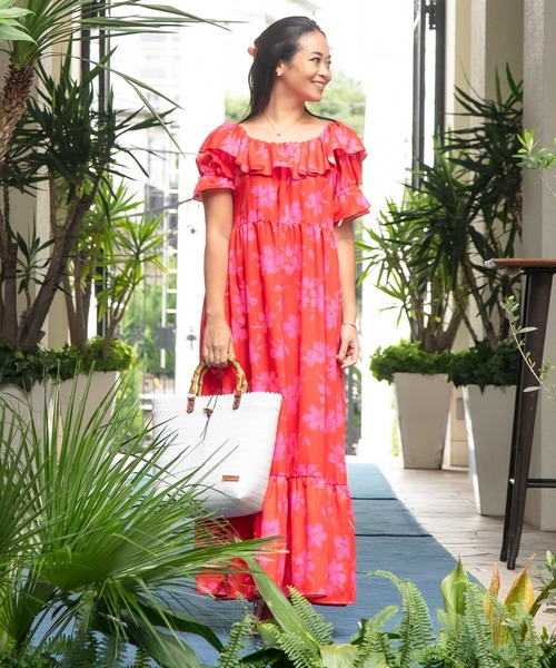 Maunaloa(マウナロア)の「【Maunaloa】クラシカルムームーワンピース(ワンピース・レディース・レッド/ターコイズブルー/ピンク・FREE)」の13枚目の写真