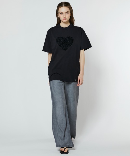 DOUBLE STANDARD CLOTHING（ダブルスタンダードクロージング）の「ハートフリル刺繍コットンTシャツ（WEB限定)（Tシャツ/カットソー・レディース・オフホワイト/ブラック・FREE）」の14枚目の写真